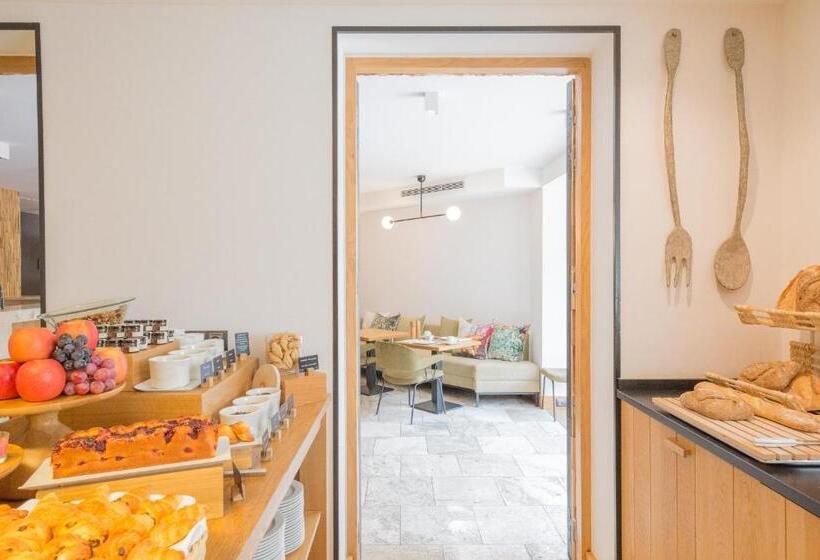 Отель Dominique Colonna