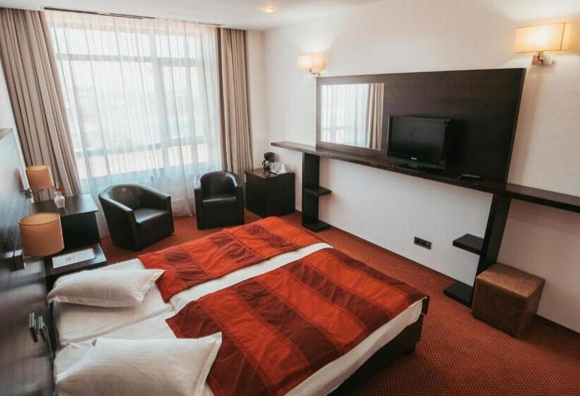 בית מלון כפרי Emd