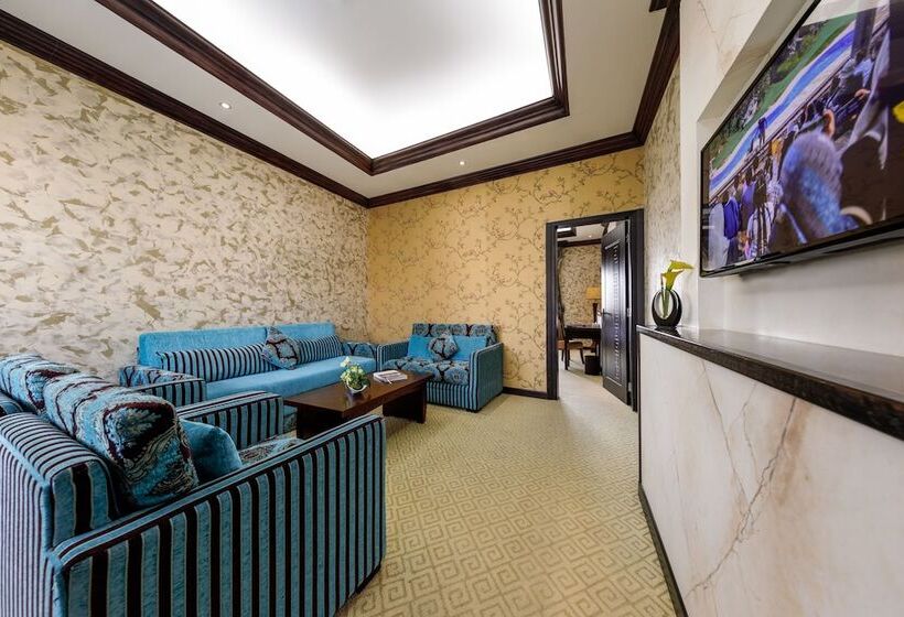 هتل Emirates Park Resort