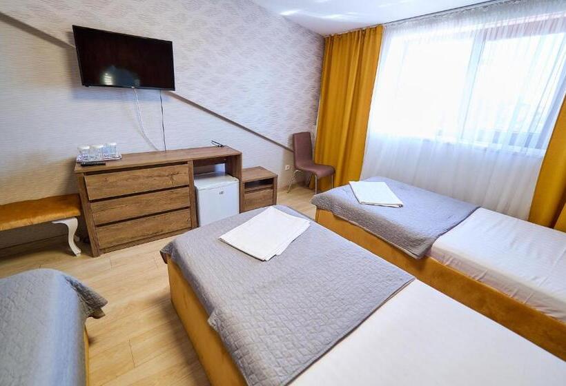 Отель Evianne Boutique