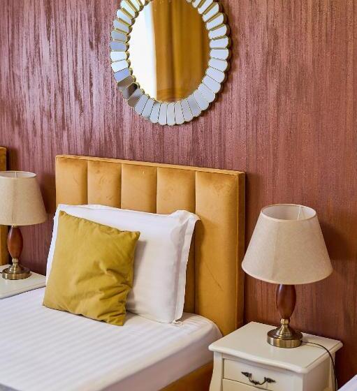 Отель Evianne Boutique