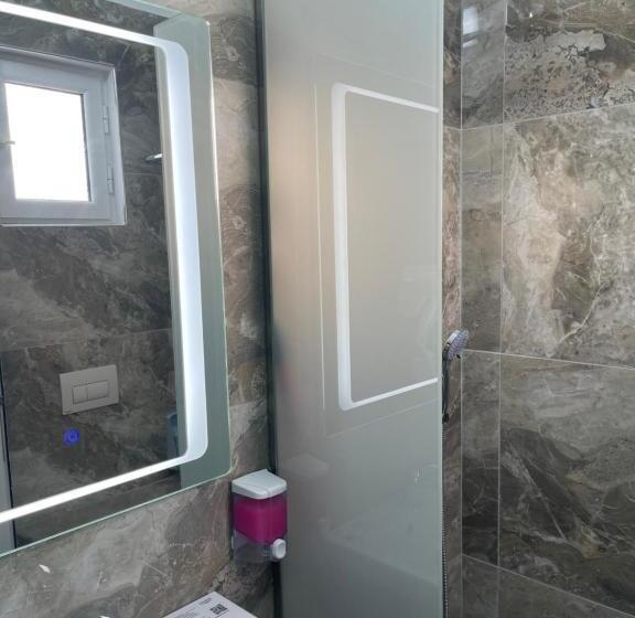 בית מלון כפרי Frida