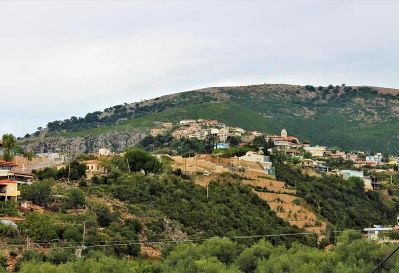 בית מלון כפרי Frida