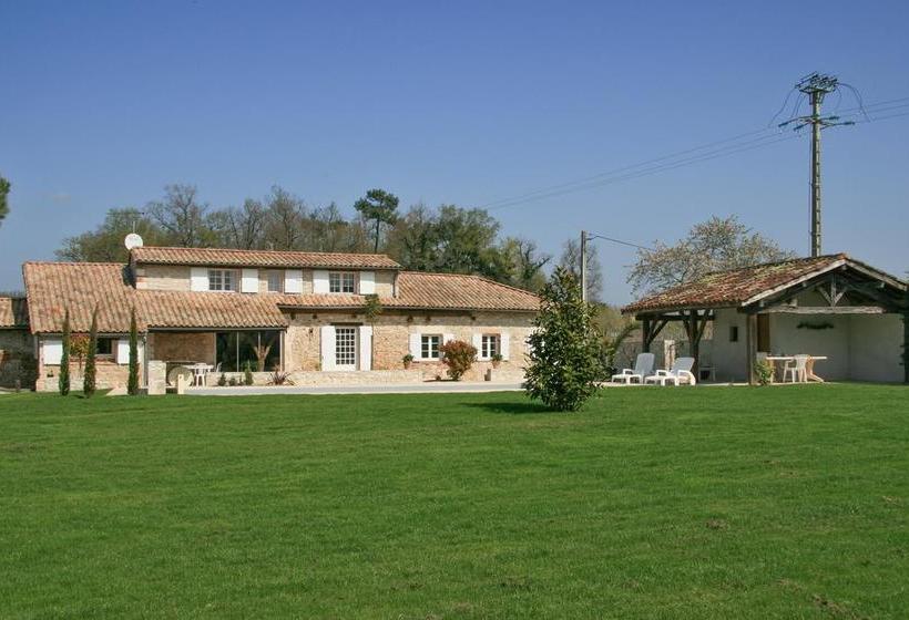 Villa De 4 Chambres Avec Piscine Privee Jardin Amenage Et Wifi A Saint Sylvestre Sur Lot