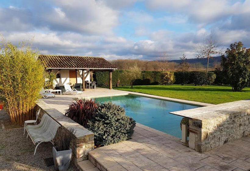 Villa De 4 Chambres Avec Piscine Privee Jardin Amenage Et Wifi A Saint Sylvestre Sur Lot