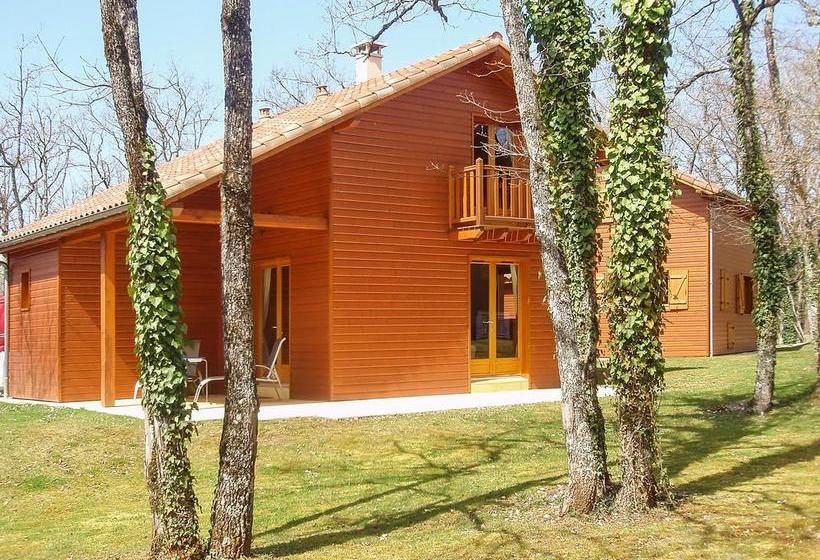 Maison De 2 Chambres Avec Vue Sur Le Lac Piscine Partagee Et Jardin Amenage A Lachapelle Auzac