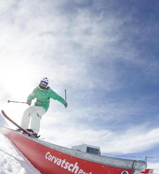 فندق Hostel By Randolins