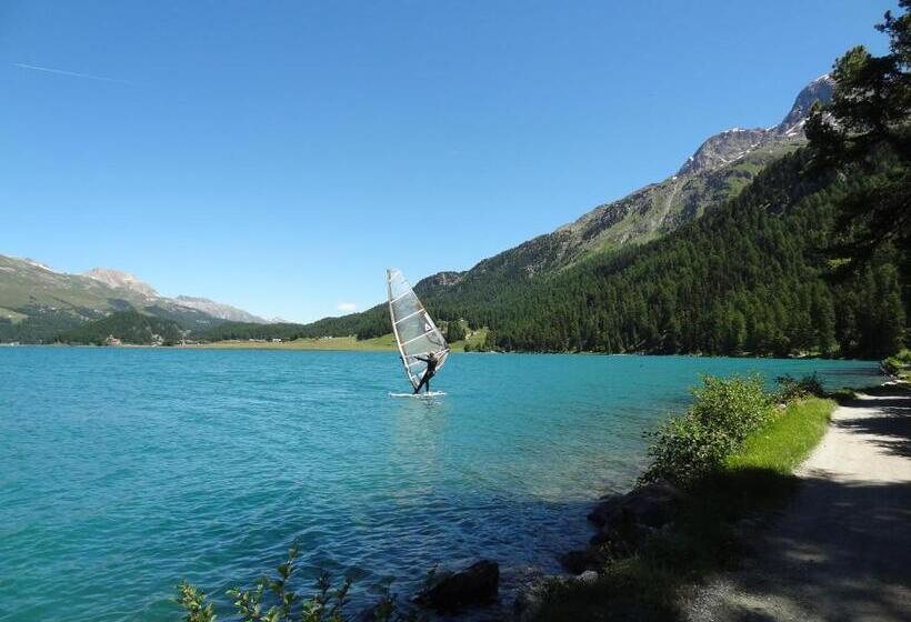 فندق Hostel By Randolins