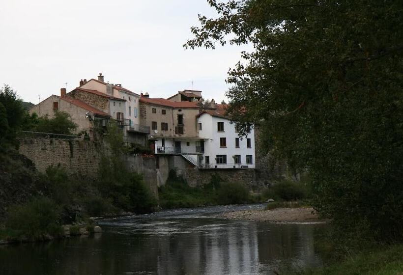 בית מלון כפרי Hôtel Restaurant Du Pêcheur