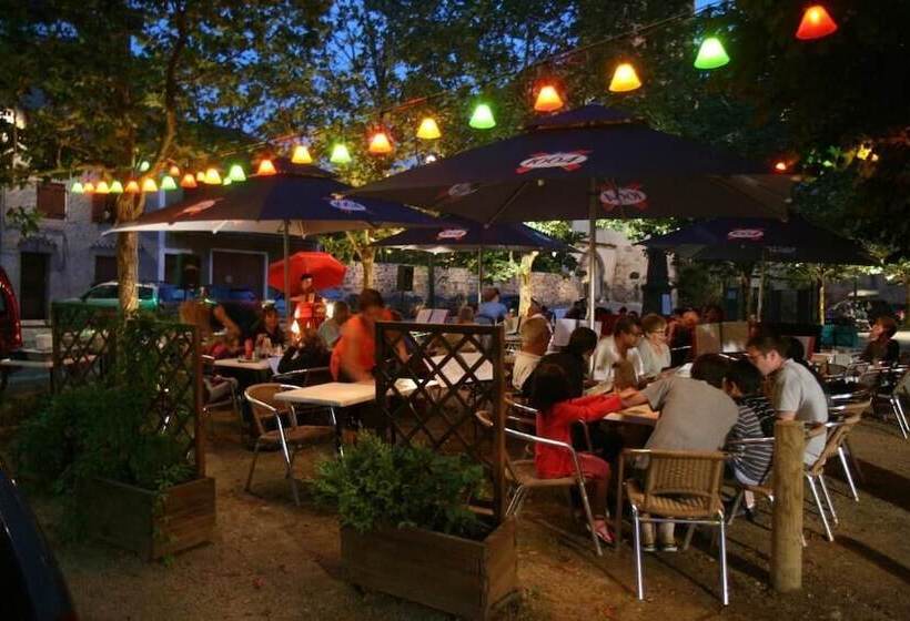 ホテル Hôtel Restaurant Du Pêcheur