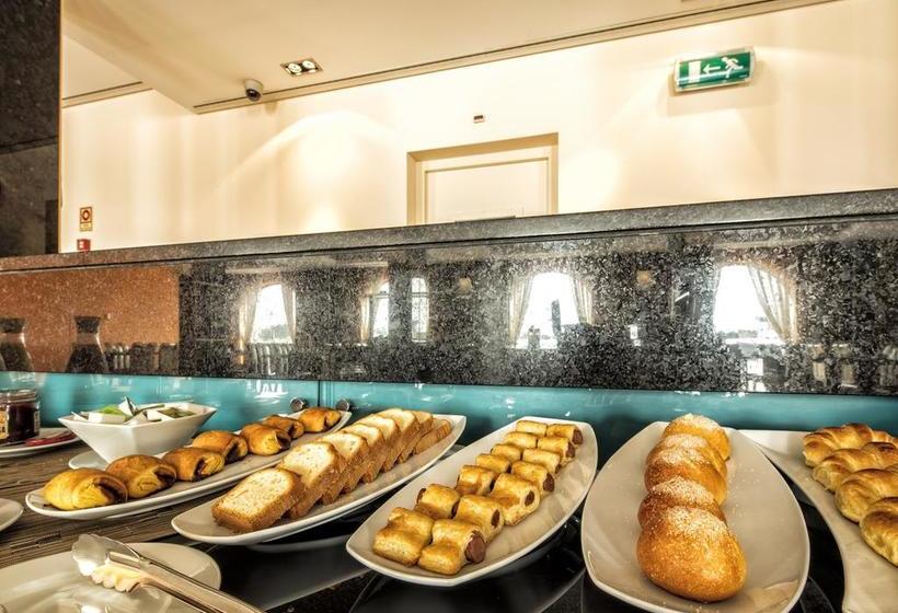 Iu Hotel Luanda Viana