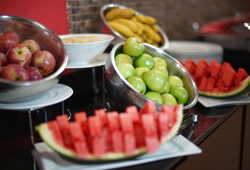 Inani Hotel Gallagher