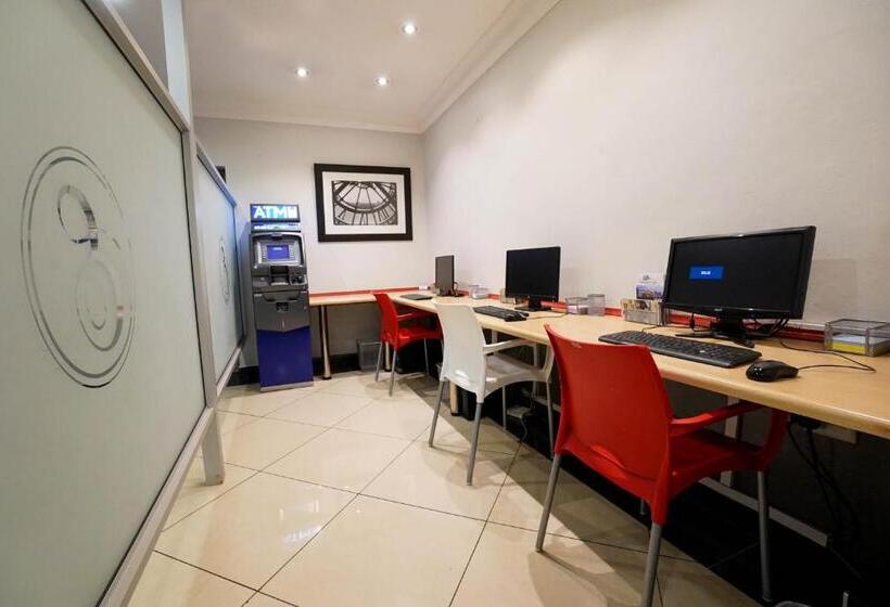 Inani Hotel Gallagher