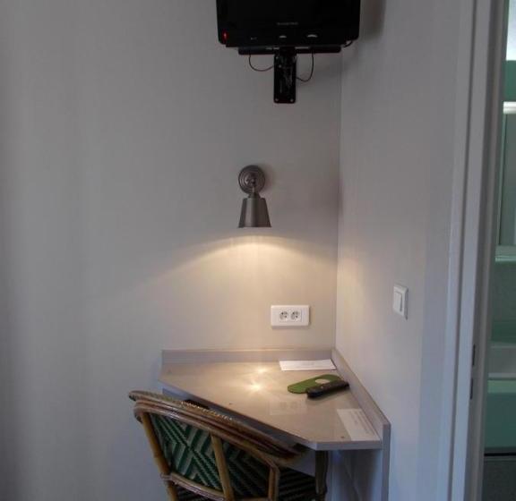 בית מלון כפרי Hôtel Restaurant La Belle Epoque