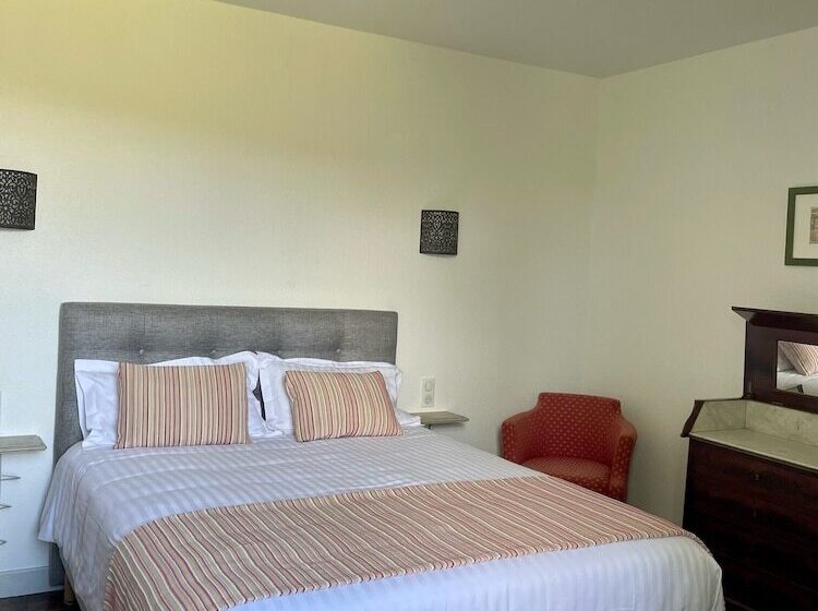 בית מלון כפרי La Chatelleraie