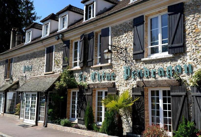 Отель Le Chene Pendragon