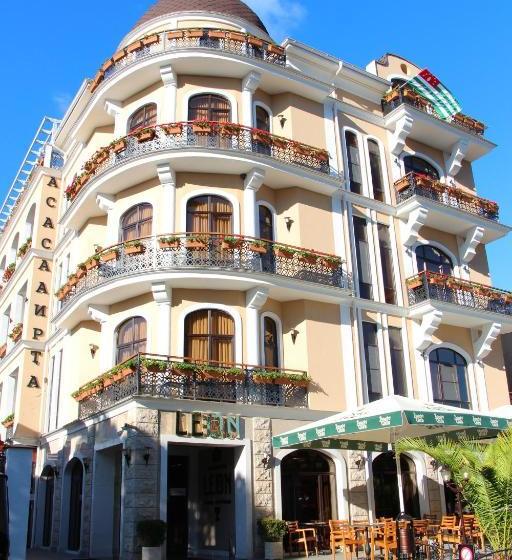 هتل Leon Boutique