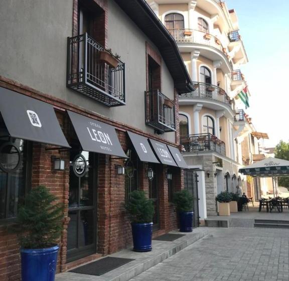 هتل Leon Boutique