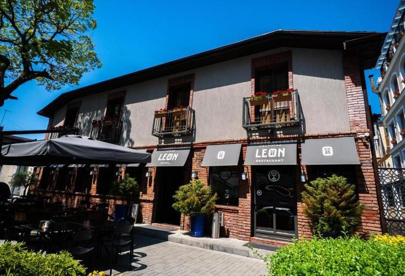 هتل Leon Boutique