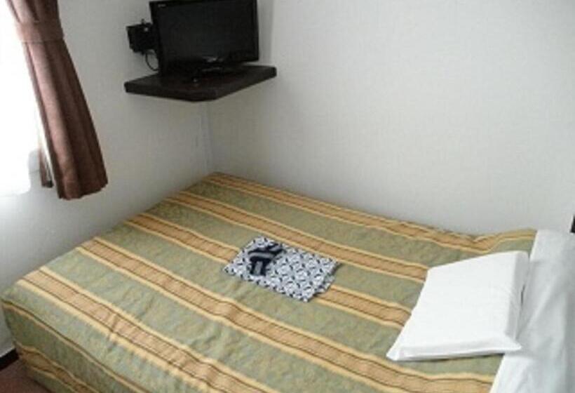 فندق Terminal Inn