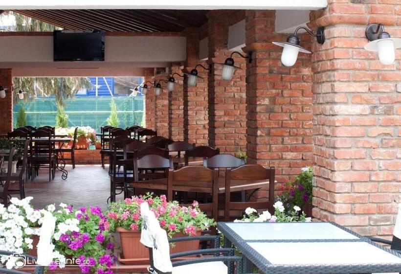 ホテル Piazzetta Bacau