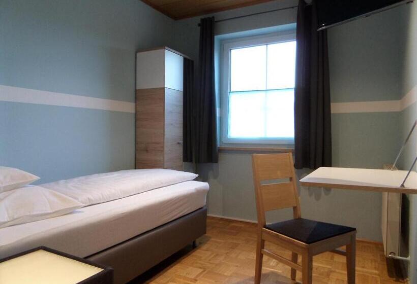 Отель & Restaurant Zur Glocke