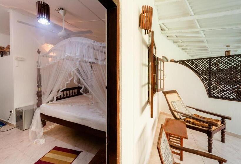 فندق Sea View Beach Resort