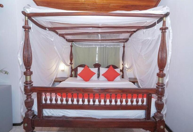 فندق Sea View Beach Resort