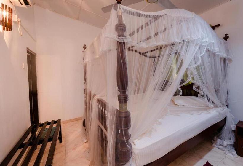 فندق Sea View Beach Resort