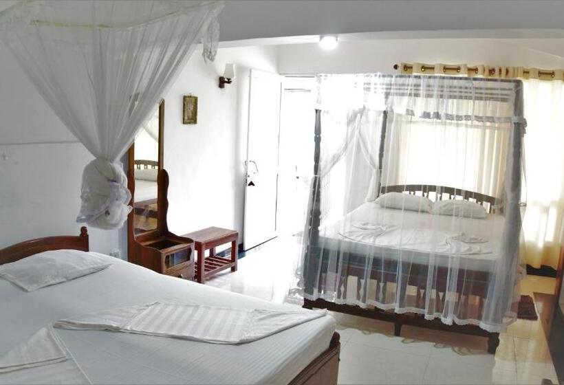 فندق Sea View Beach Resort