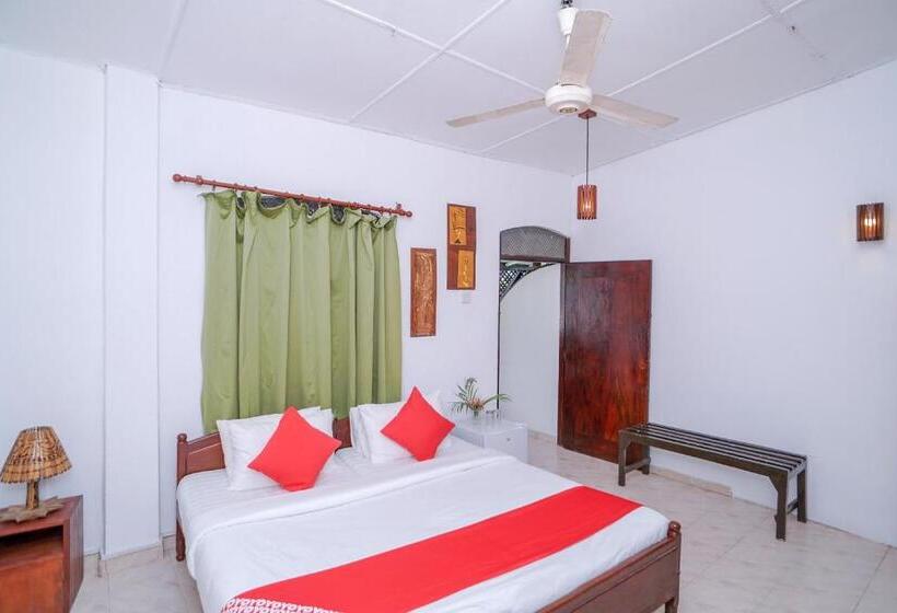 فندق Sea View Beach Resort