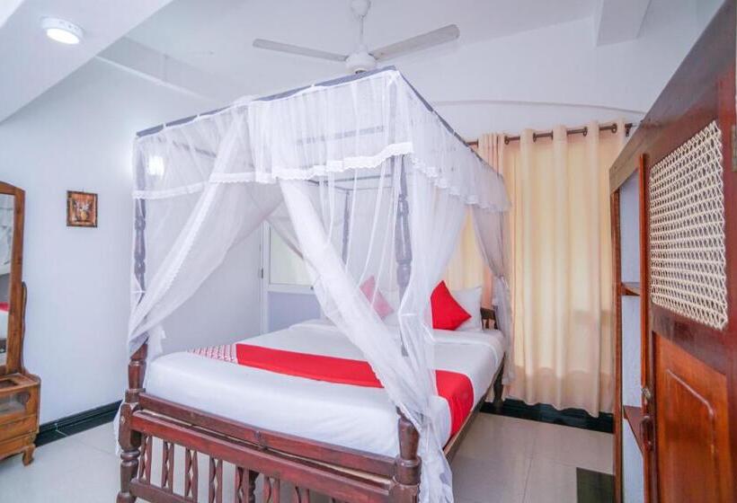 فندق Sea View Beach Resort