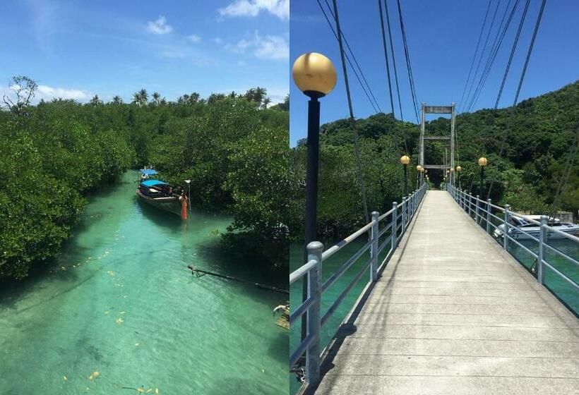 ホテル The Hip Resort @ Phi Phi