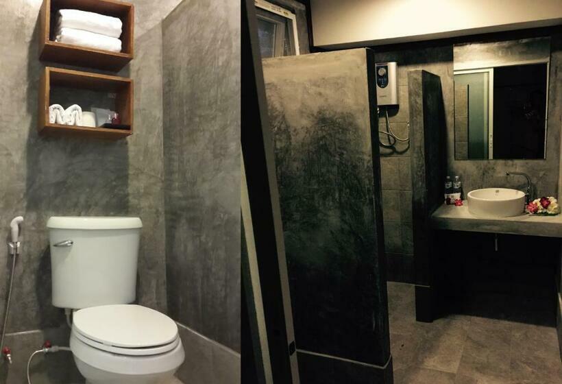 ホテル The Hip Resort @ Phi Phi