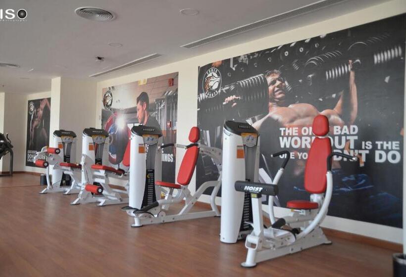 ホテル Tolip El Narges