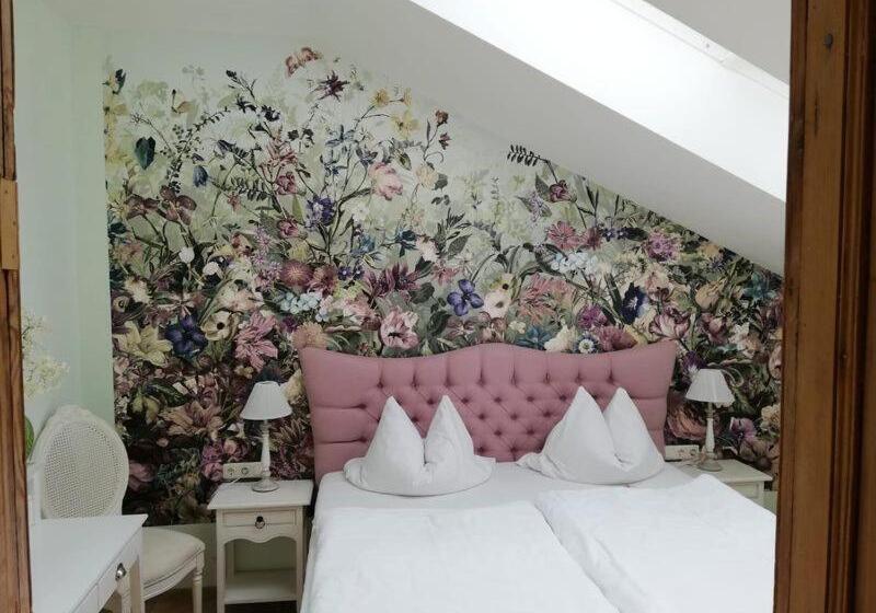 酒店 Traumparadies