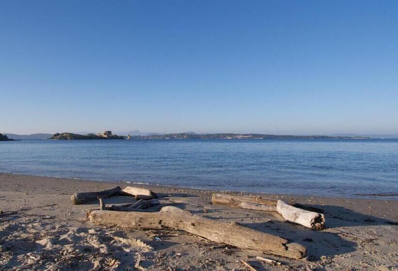 Отель Villa Sainte Anne