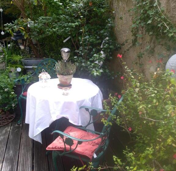 La Maison Du Phare De Honfleur Chambre D Hôtes B&b  Jacuzzi   Shabby Chic