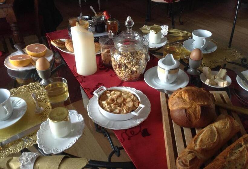 La Maison Du Phare De Honfleur Chambre D Hôtes B&b  Jacuzzi   Shabby Chic