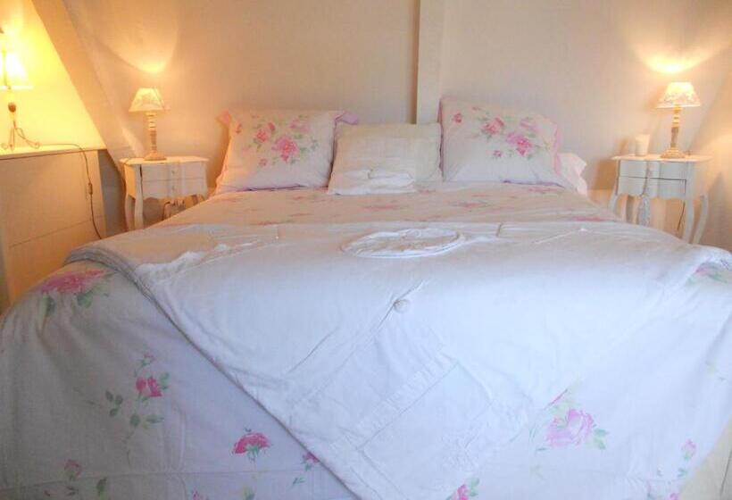 La Maison Du Phare De Honfleur Chambre D Hôtes B&b  Jacuzzi   Shabby Chic