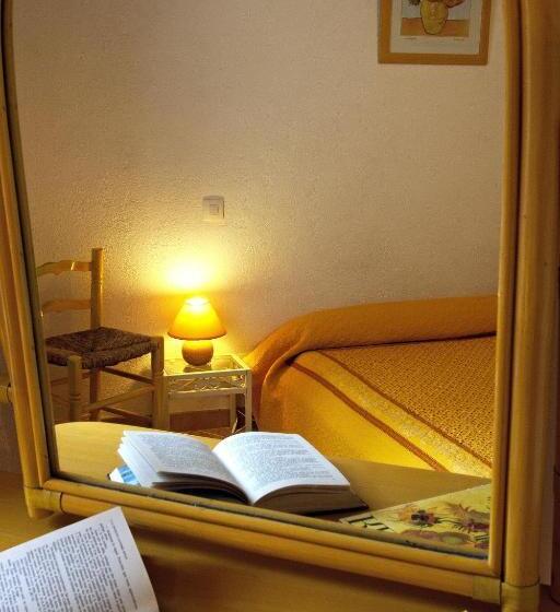 Moulin De Cornevis Bed And Breakfast