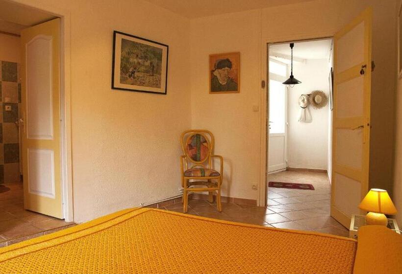 Moulin De Cornevis Bed And Breakfast