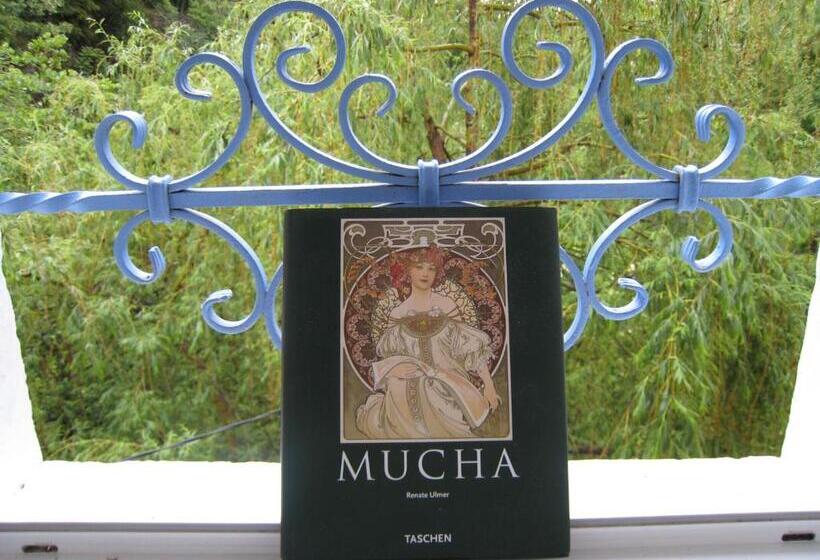 Moulin De Cornevis Bed And Breakfast