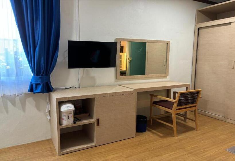 Paradise Resort Phi Phi Sha Plus