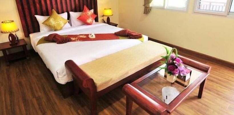 Phi Phi Little Star Resort