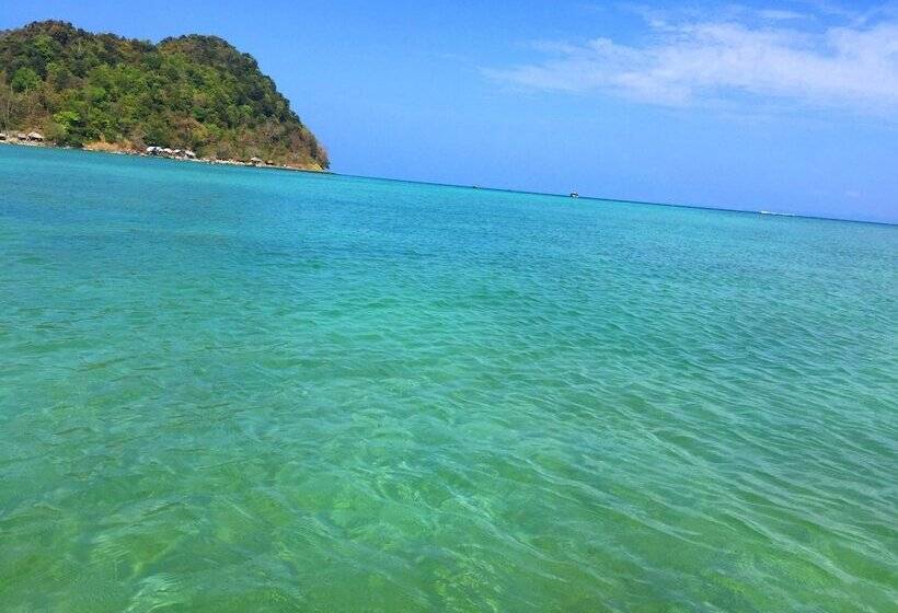 Phi Phi Little Star Resort