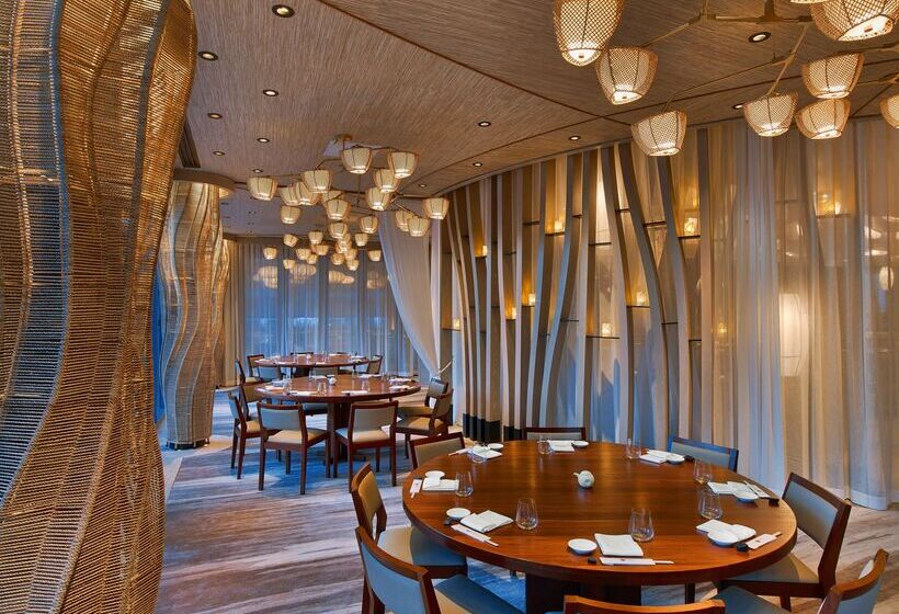 استراحتگاه Nobu Hotel Miami Beach