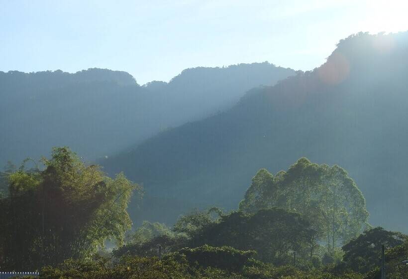 Biohostal Mindo Cloud Forest