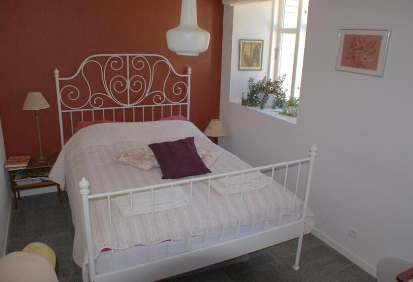 Holtegaard Bed & Breakfast