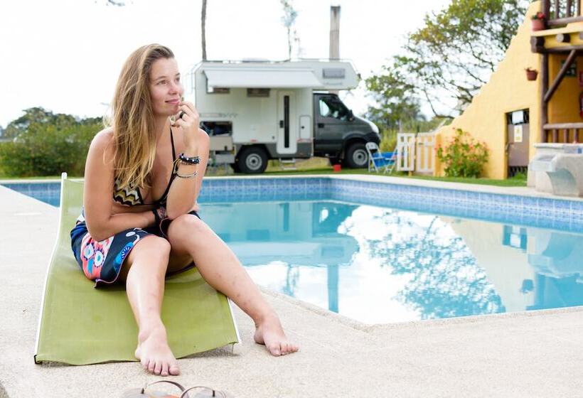 簡易ホテル Hosteria Colibri Aeropuerto